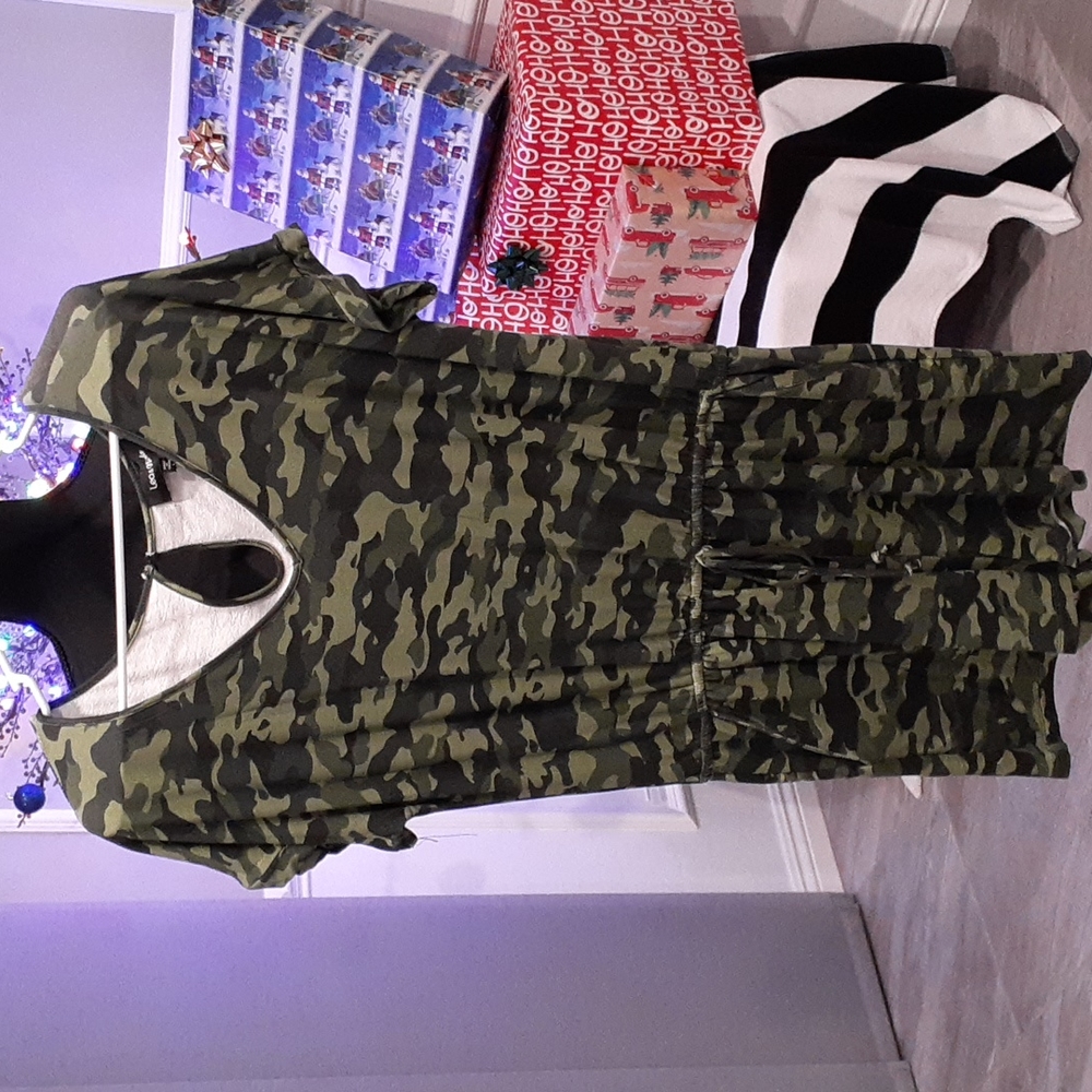NWT Lea & Viola Green Camo Romper